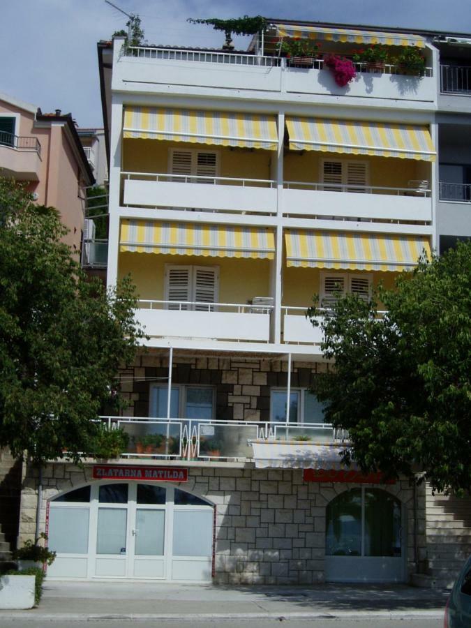 Apartments And Rooms Niksa Podgora Exterior photo